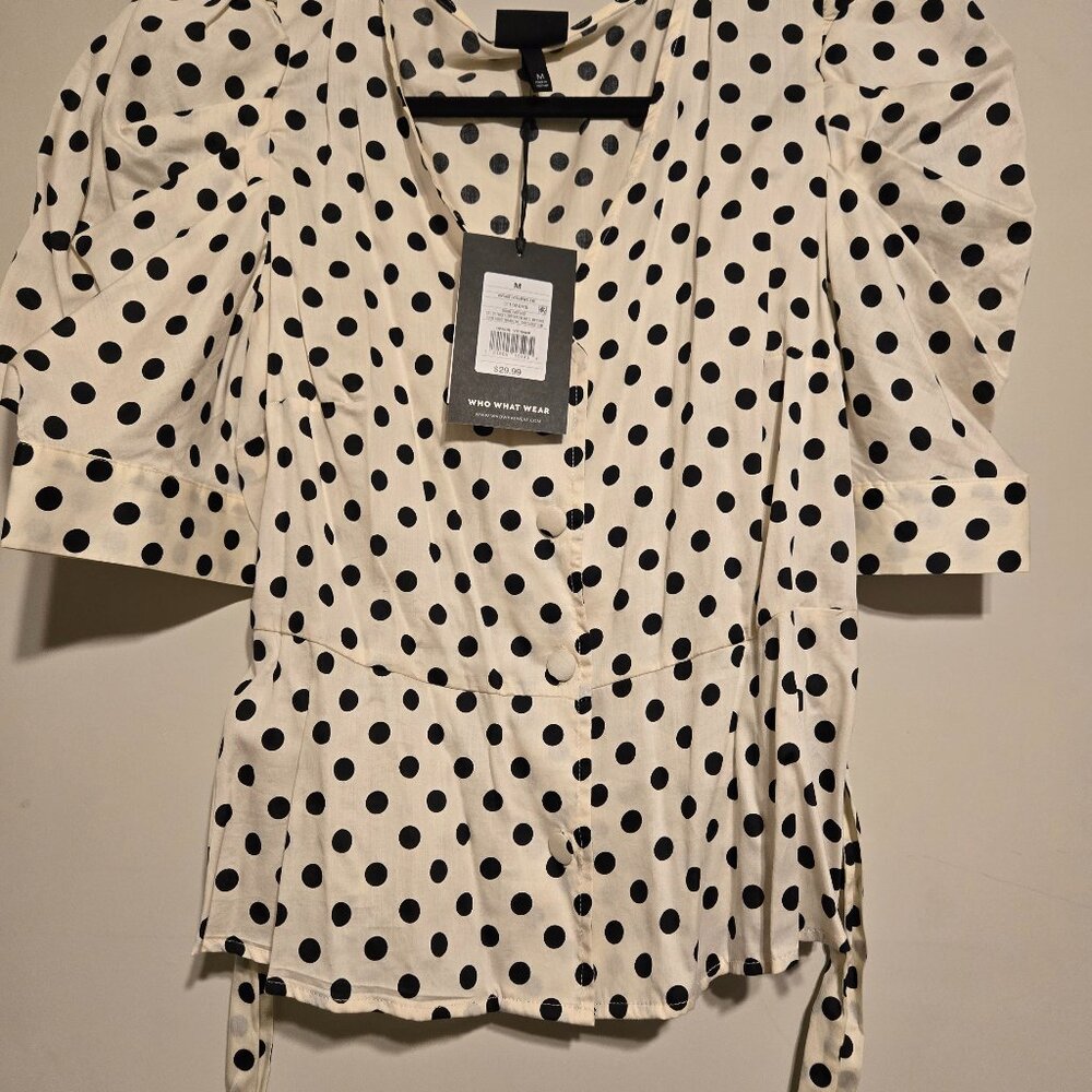 Whowhatwear Polko Dot Puff Sleeve Top